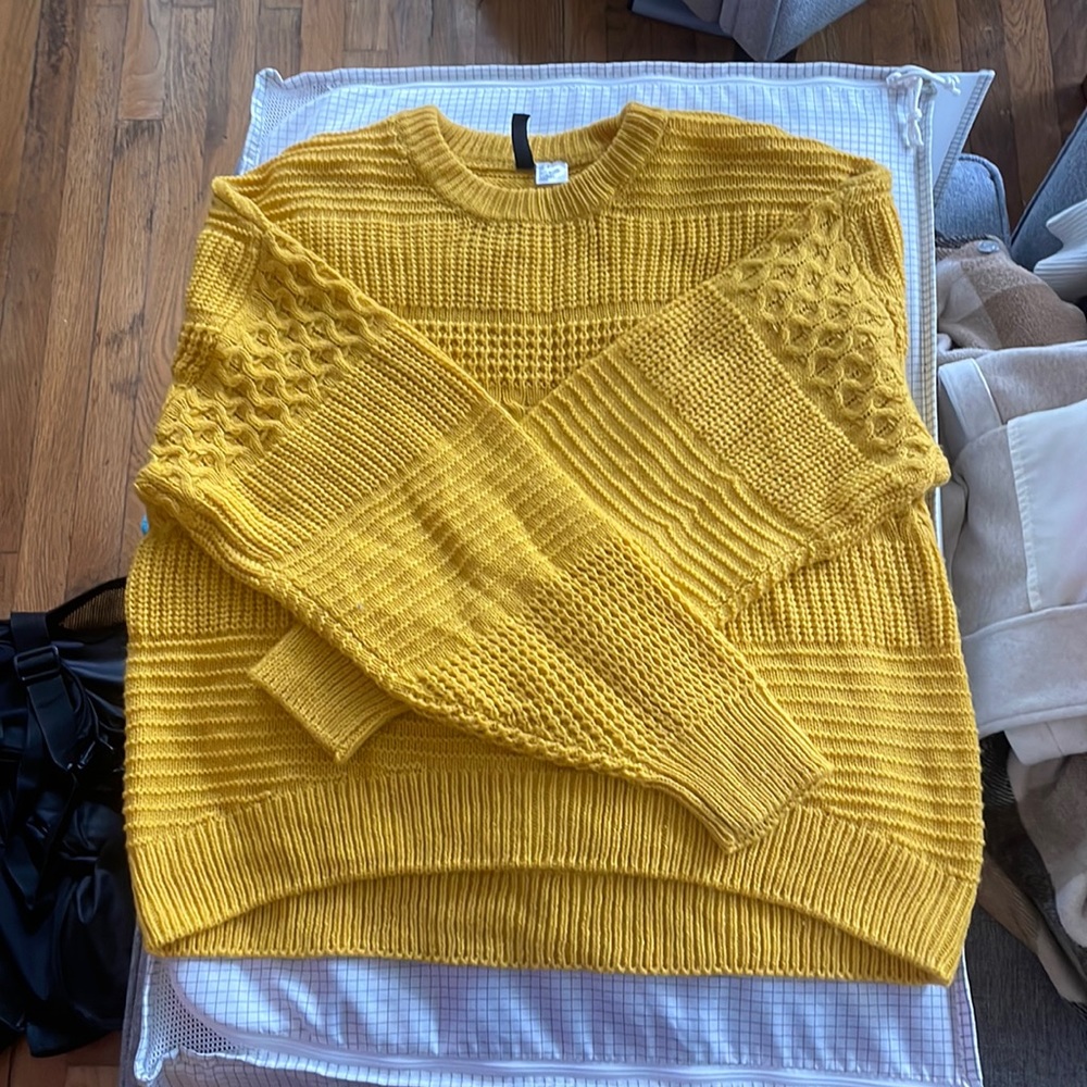 H&M mustard yellow textured oversized sweater